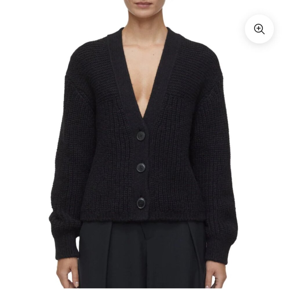 Closed dark gray/black chunky knit V-neck  alpaca Sweater/cardigan SZ XS